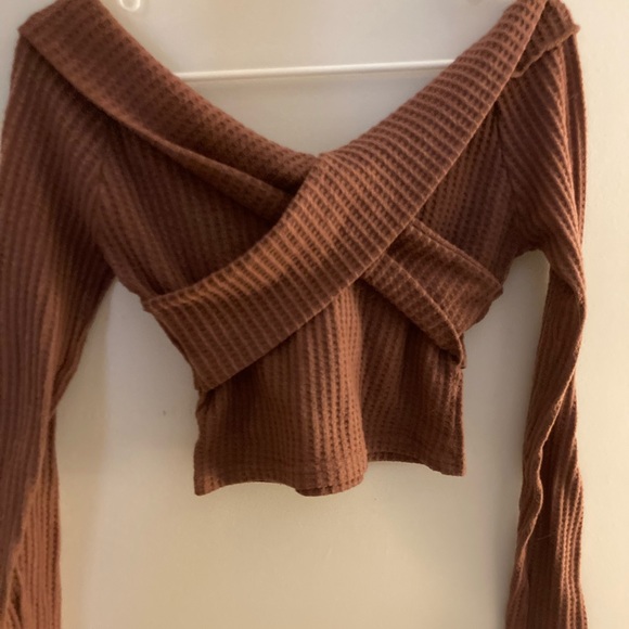 Shien small off shoulder top - Picture 6 of 6